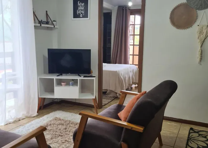 Hospedagem Doce Lar Casa Violeta